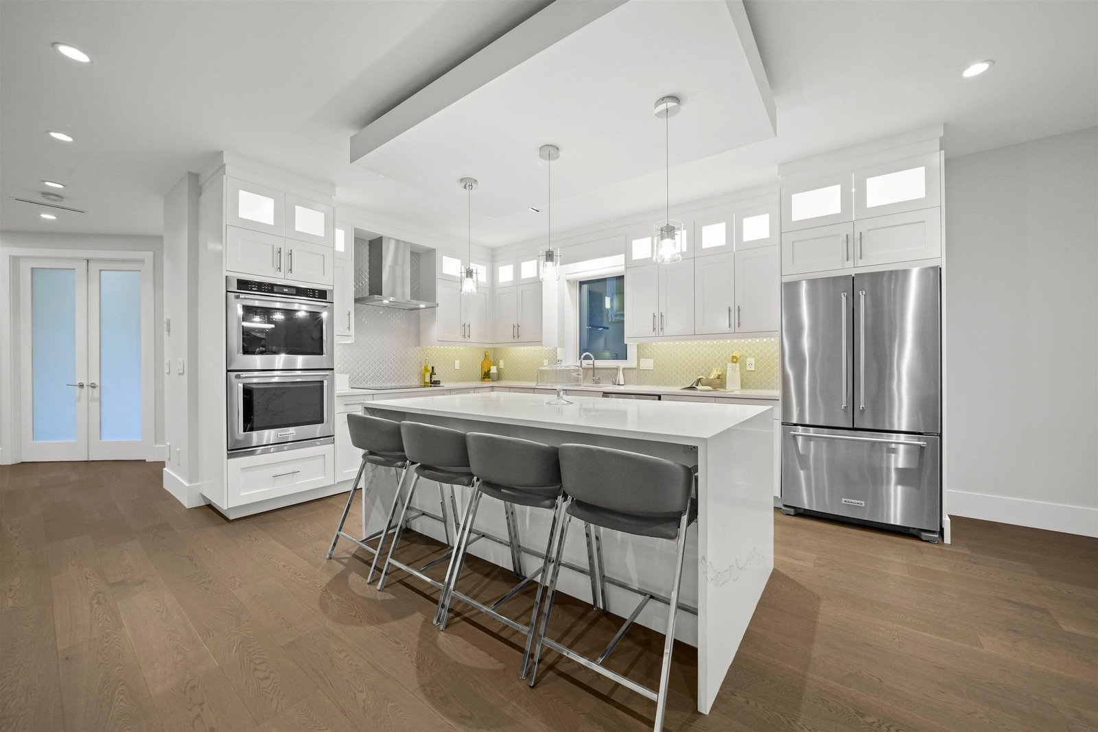 Listing Image 11