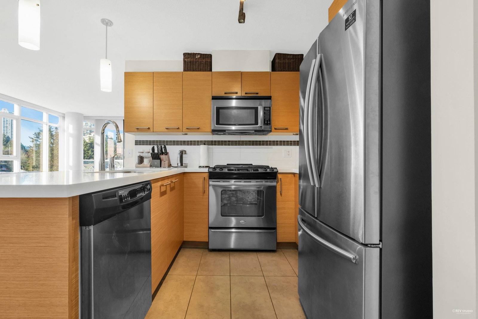 Listing Image 5