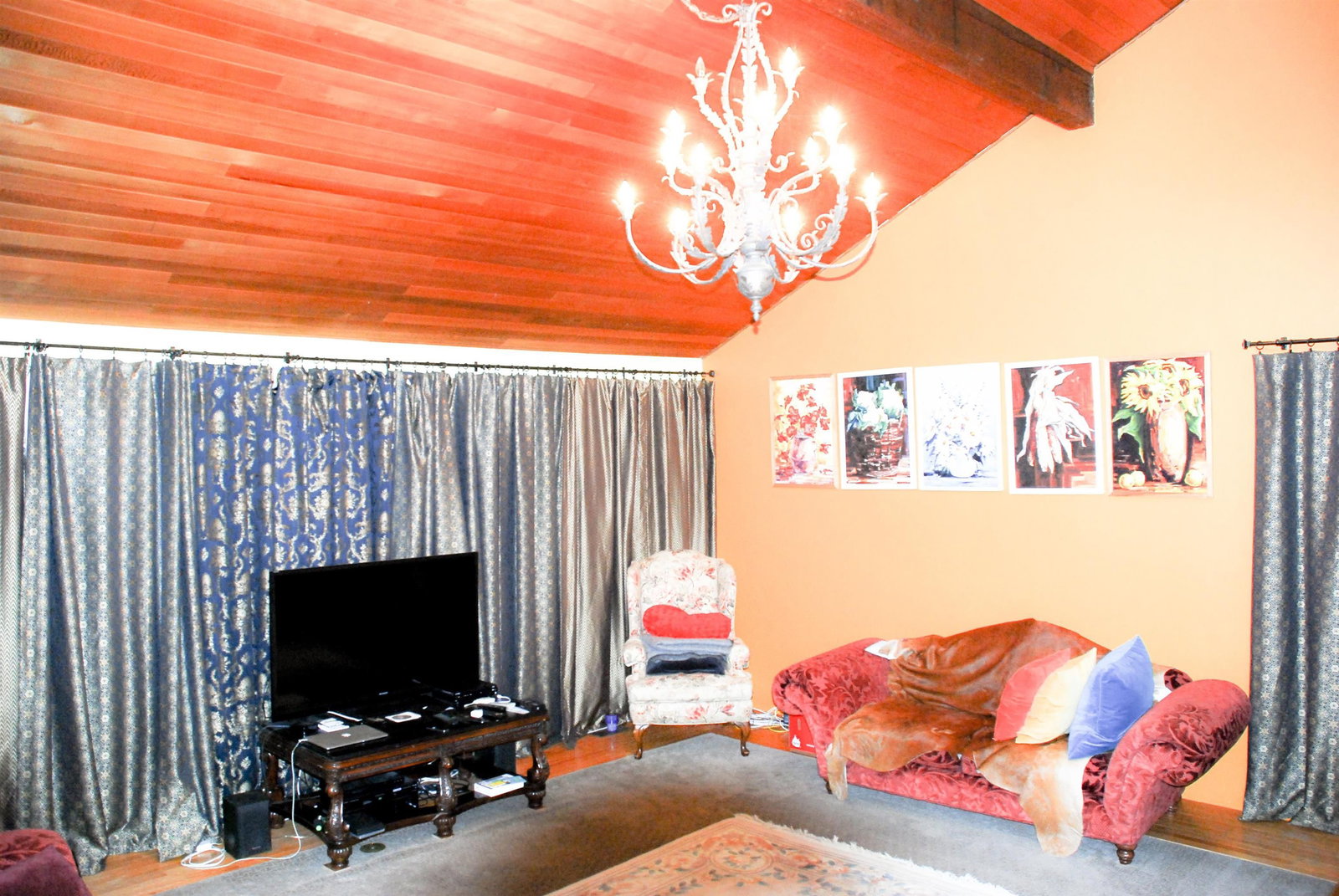Listing Image 3