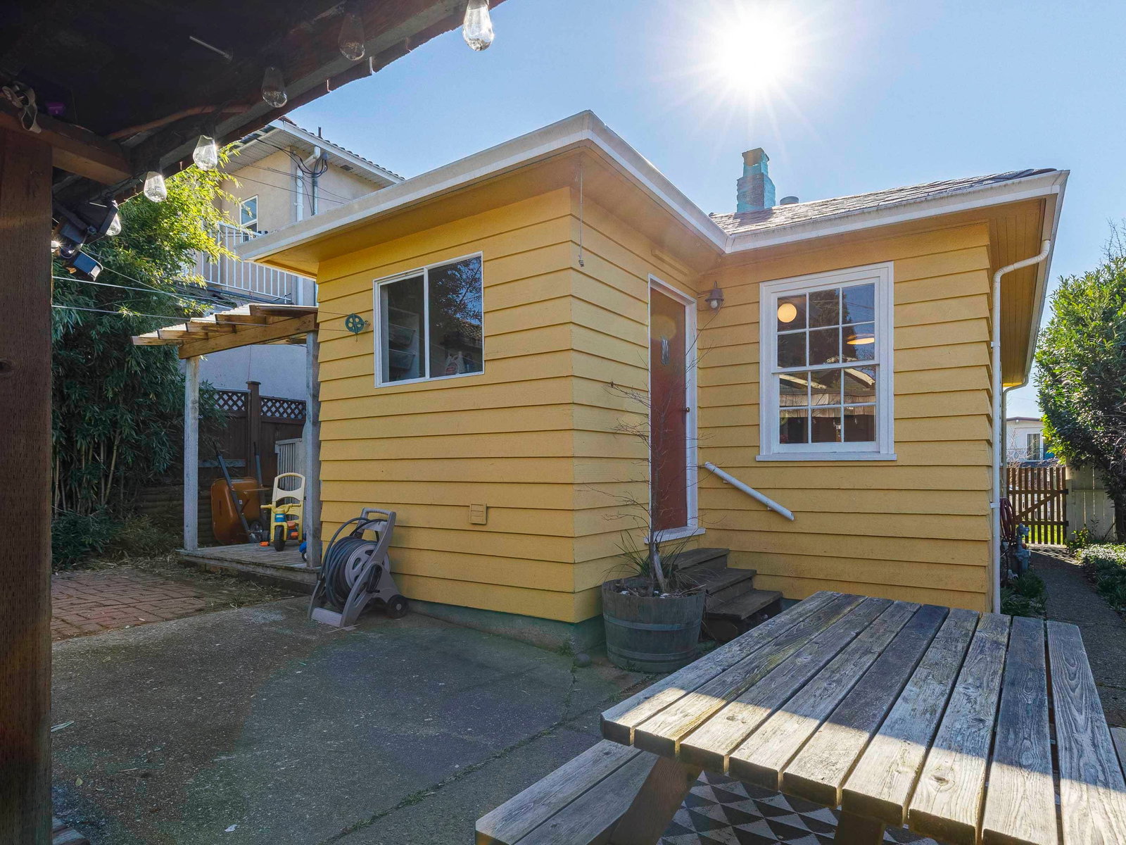 Listing Image 18