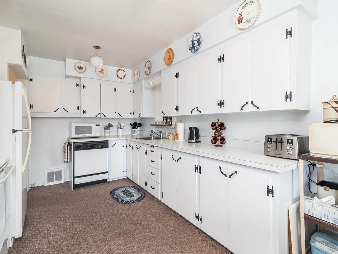 Listing Image 16