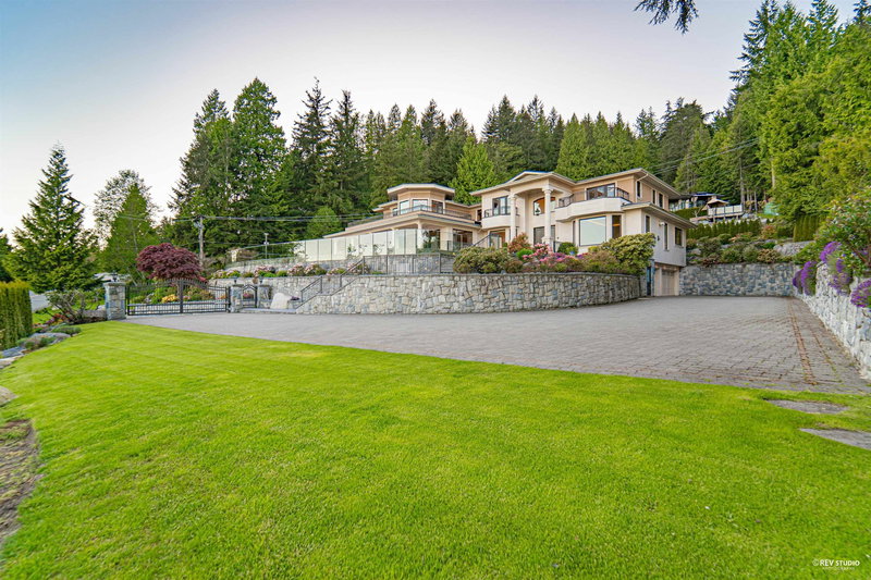 1167 Eyremount Drive, West Vancouver, V7S 2C4 | Image 3