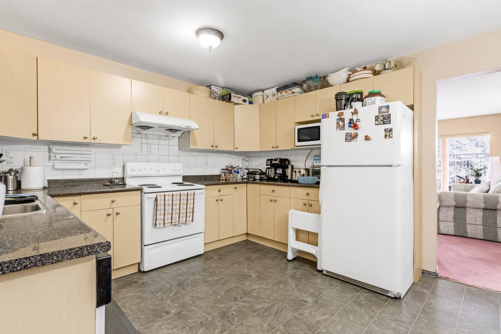 Listing Image 5