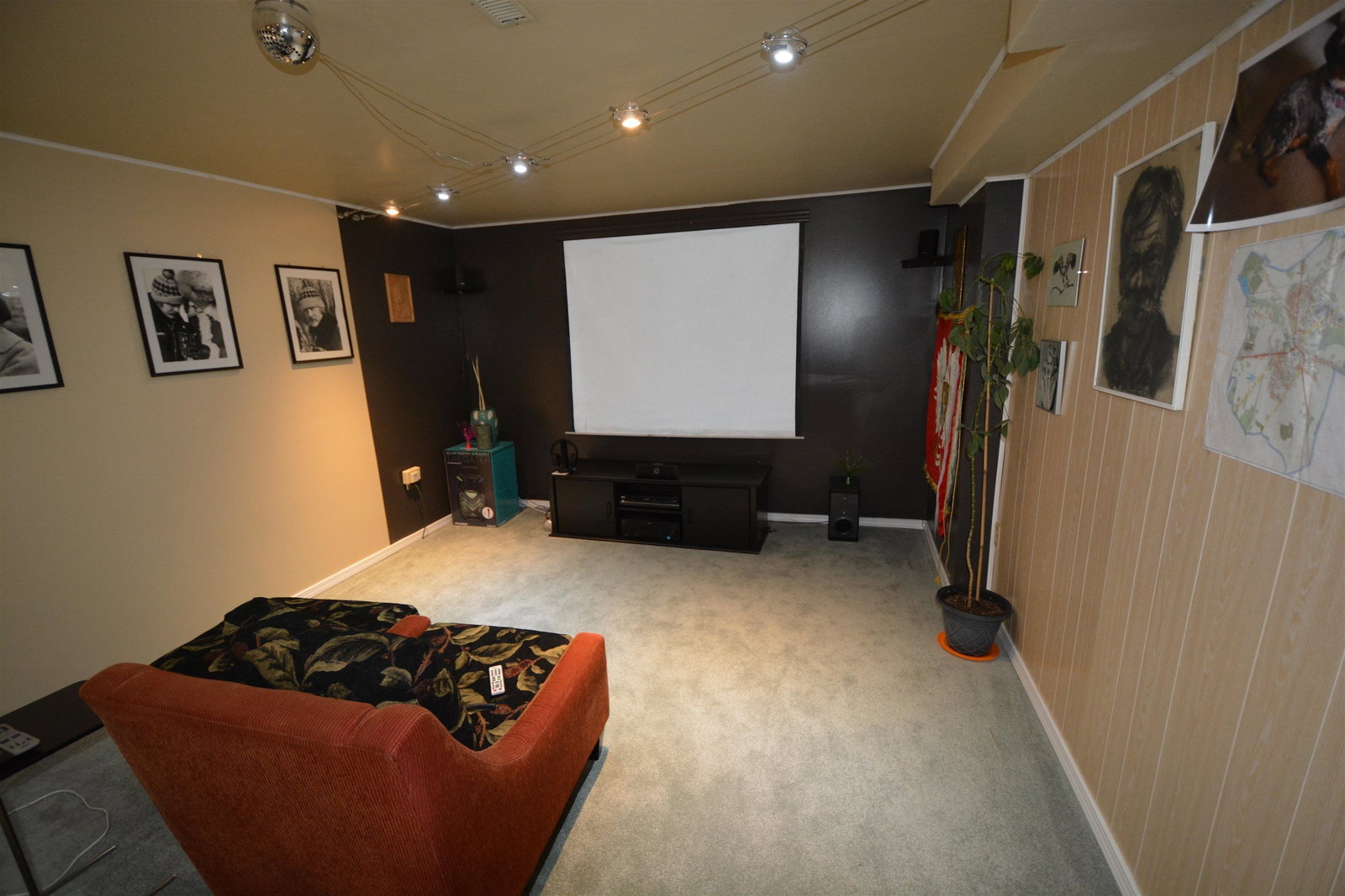 Listing Image 19