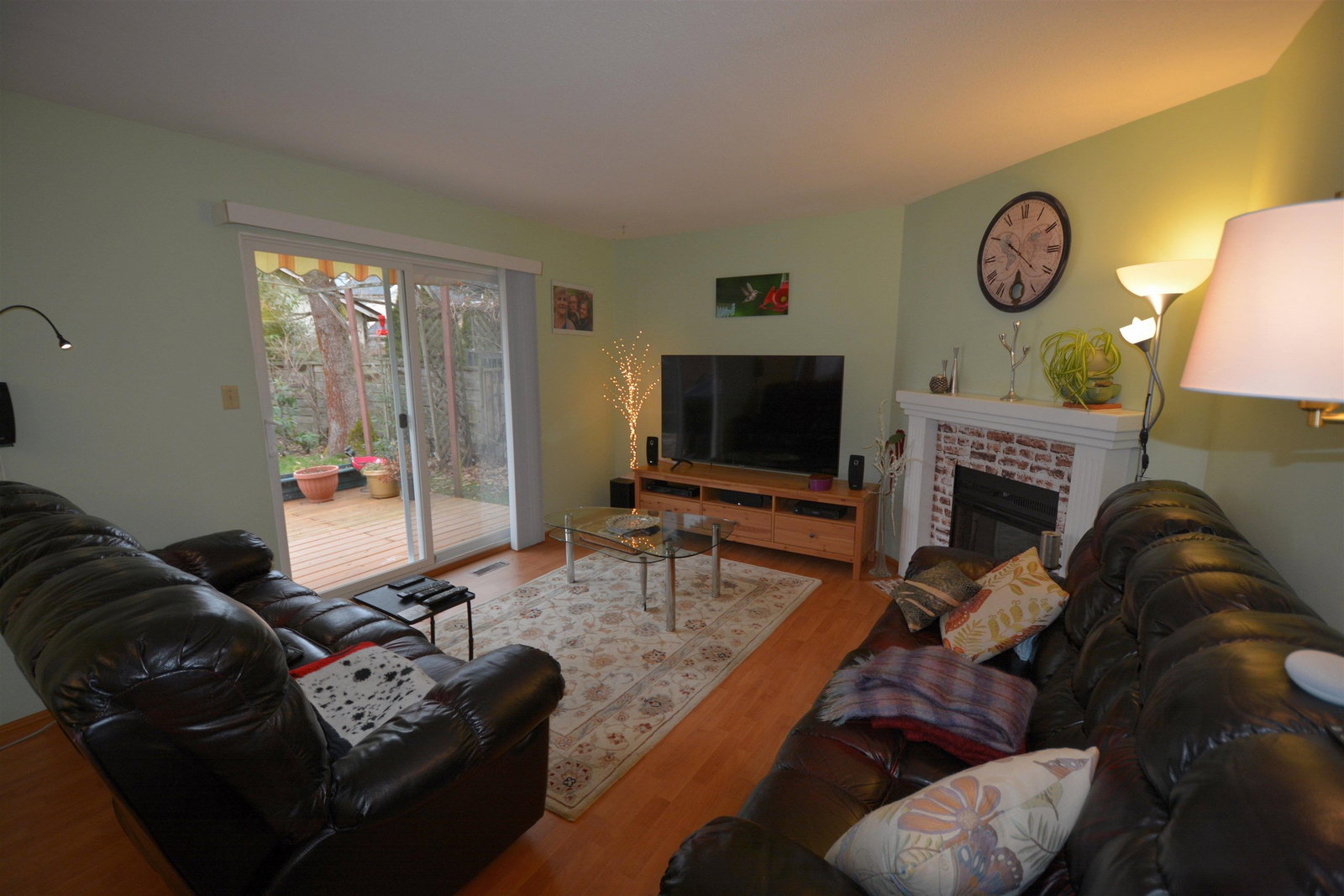 Listing Image 6