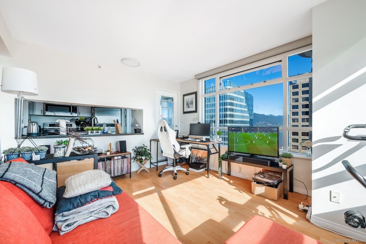 Listing Image 10