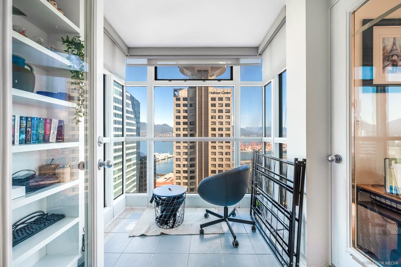 Listing Image 5
