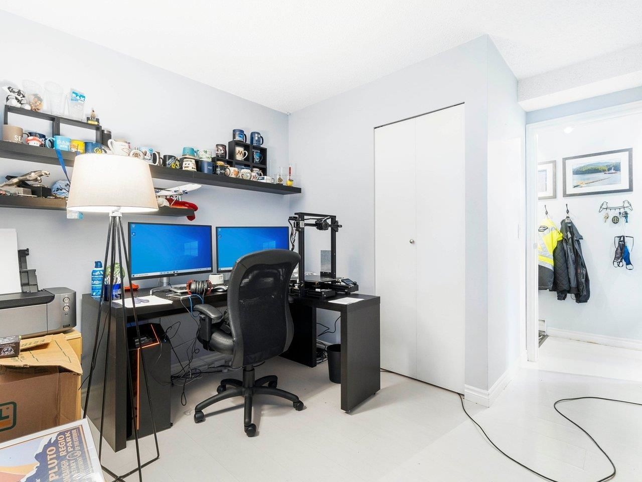 Listing Image 5