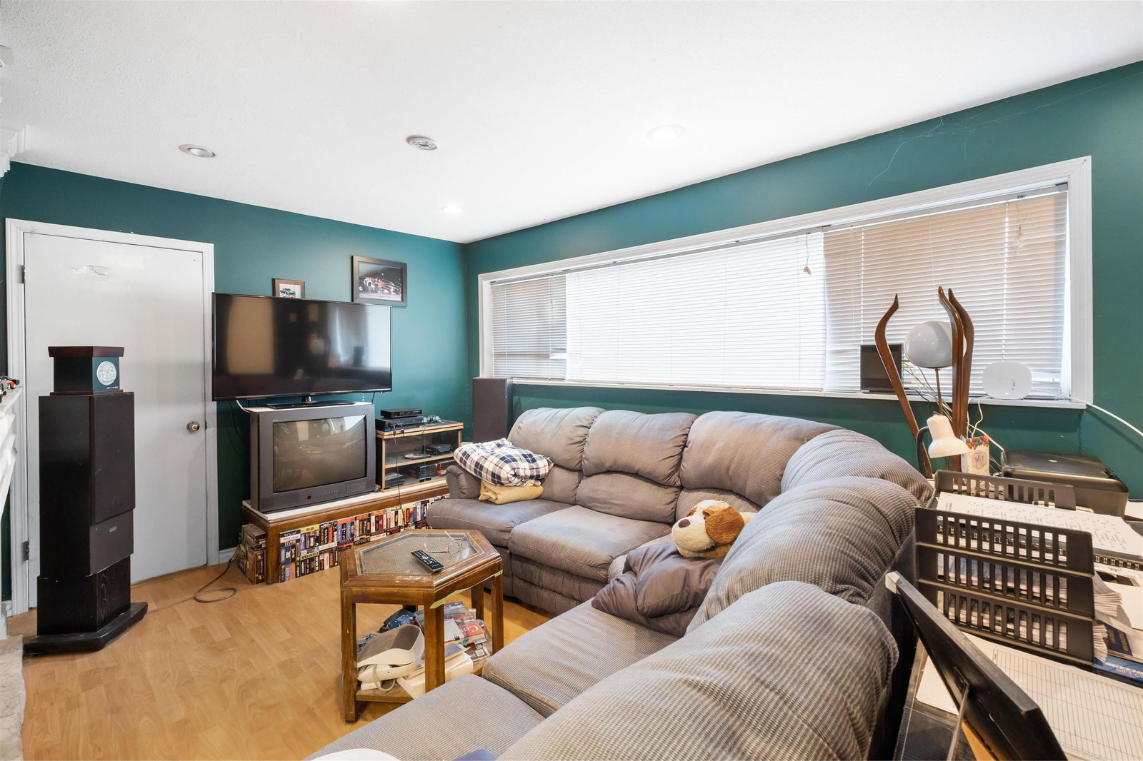 Listing Image 23