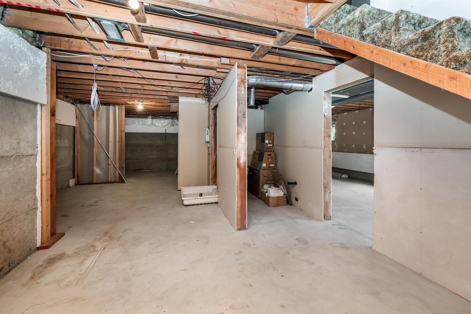 Listing Image 33