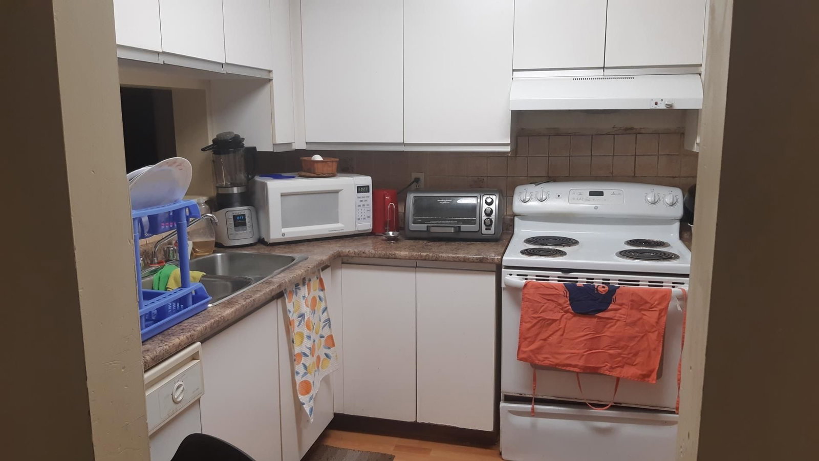 Listing Image 10