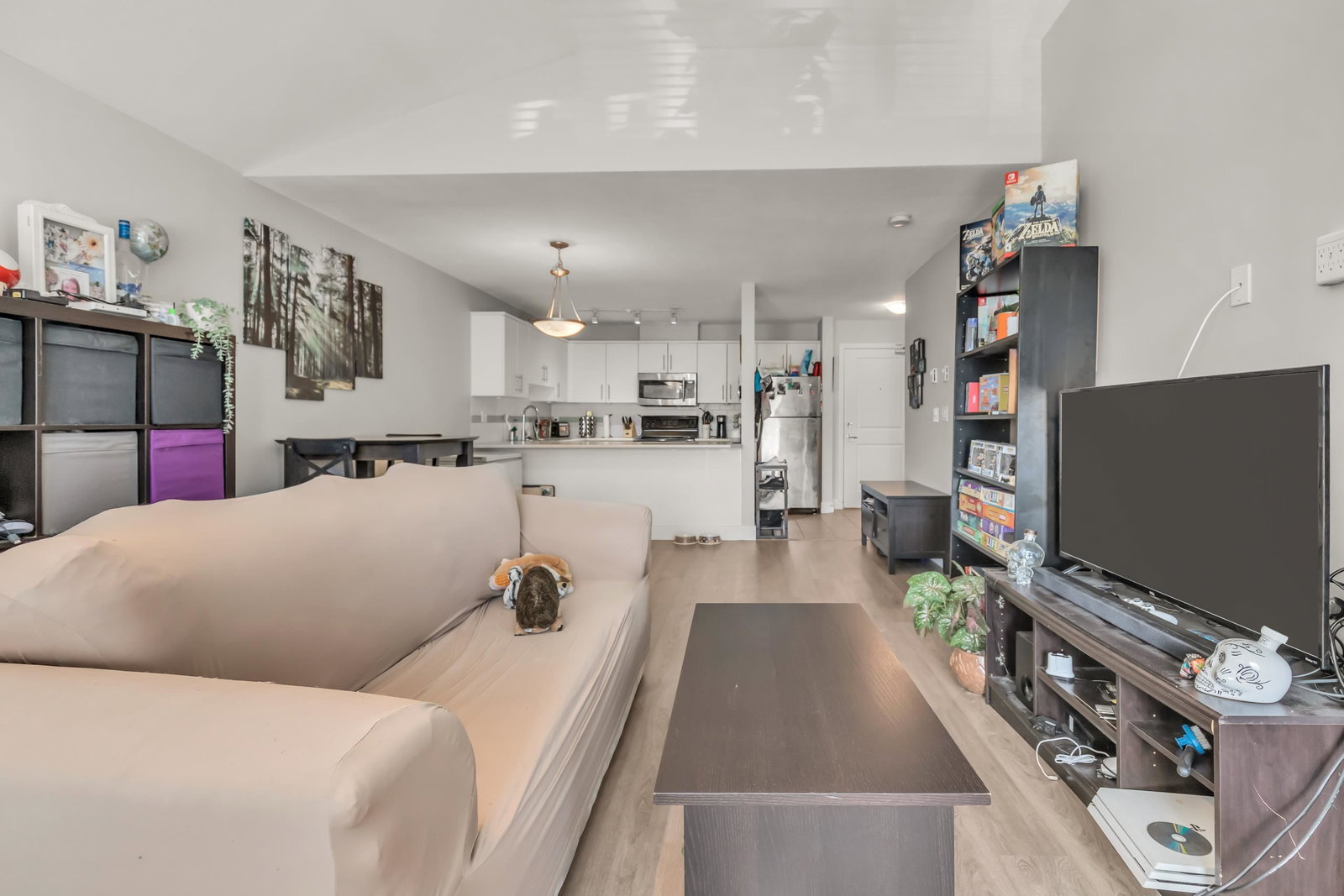 Listing Image 22