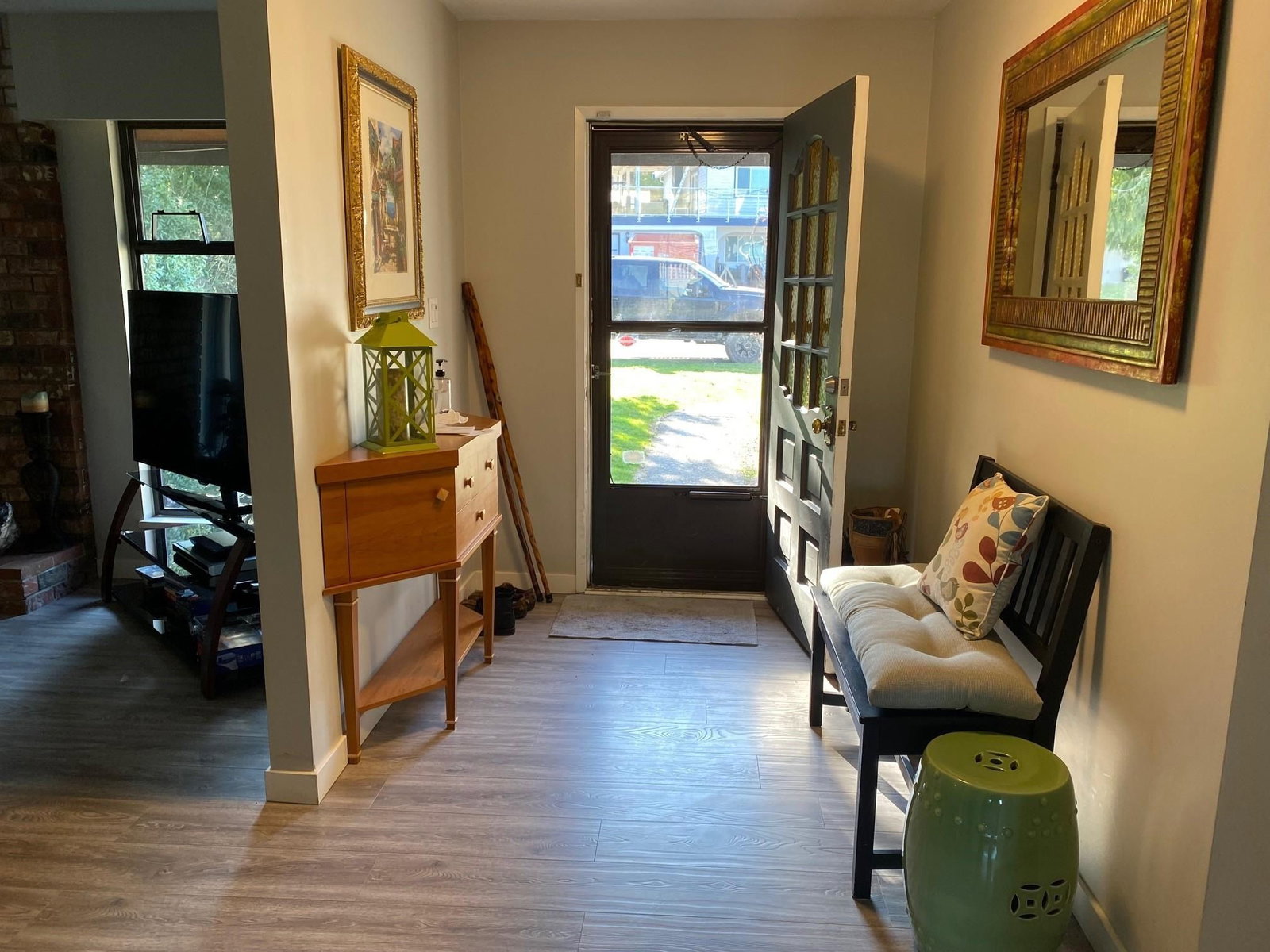 Listing Image 17