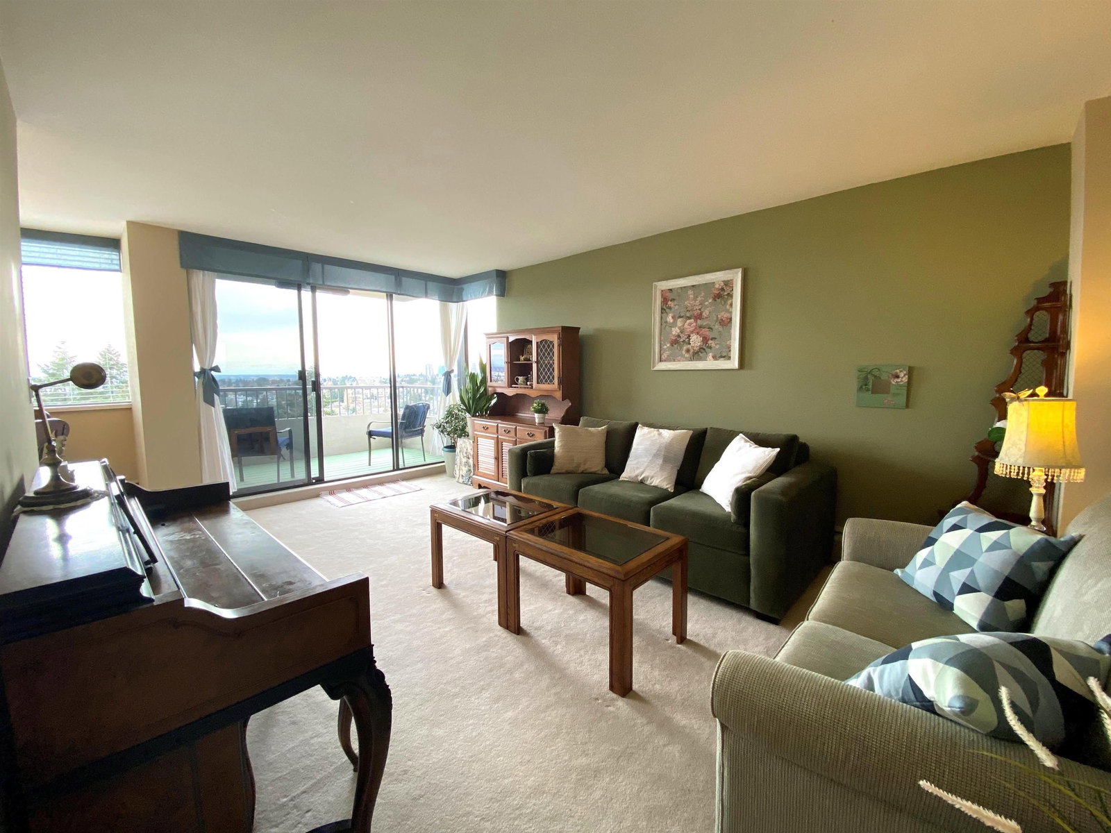 Listing Image 15
