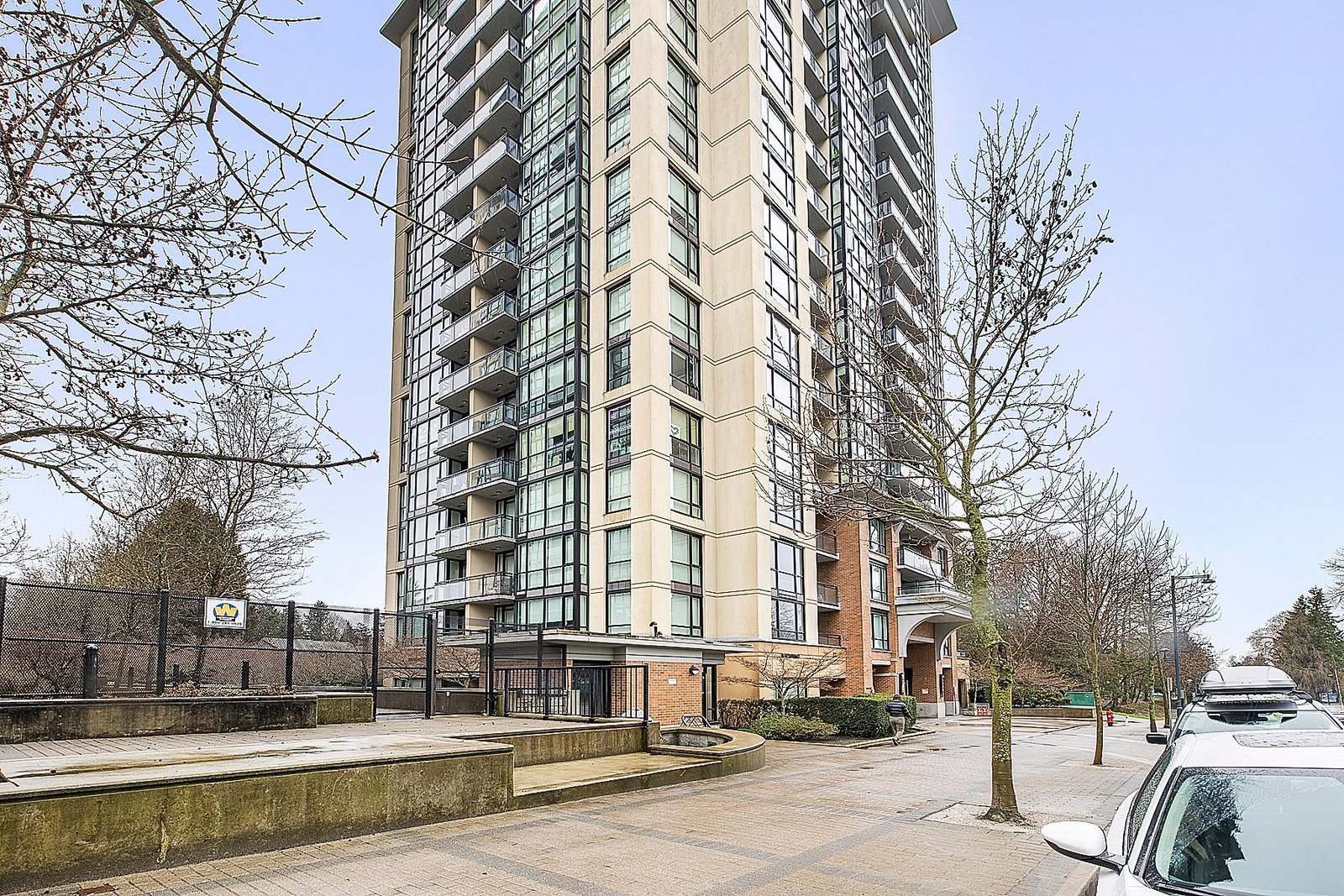 Listing Image 19