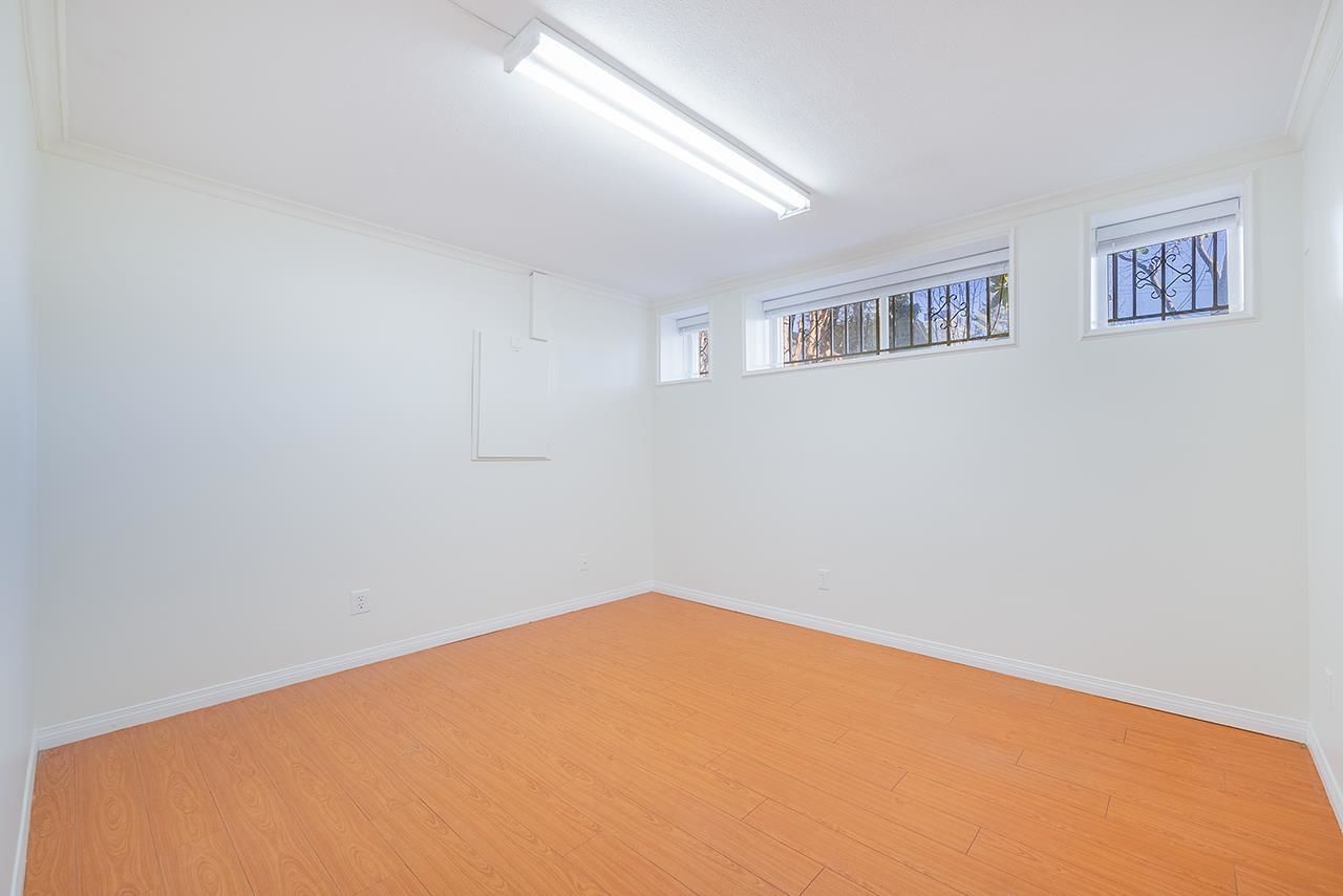 Listing Image 23