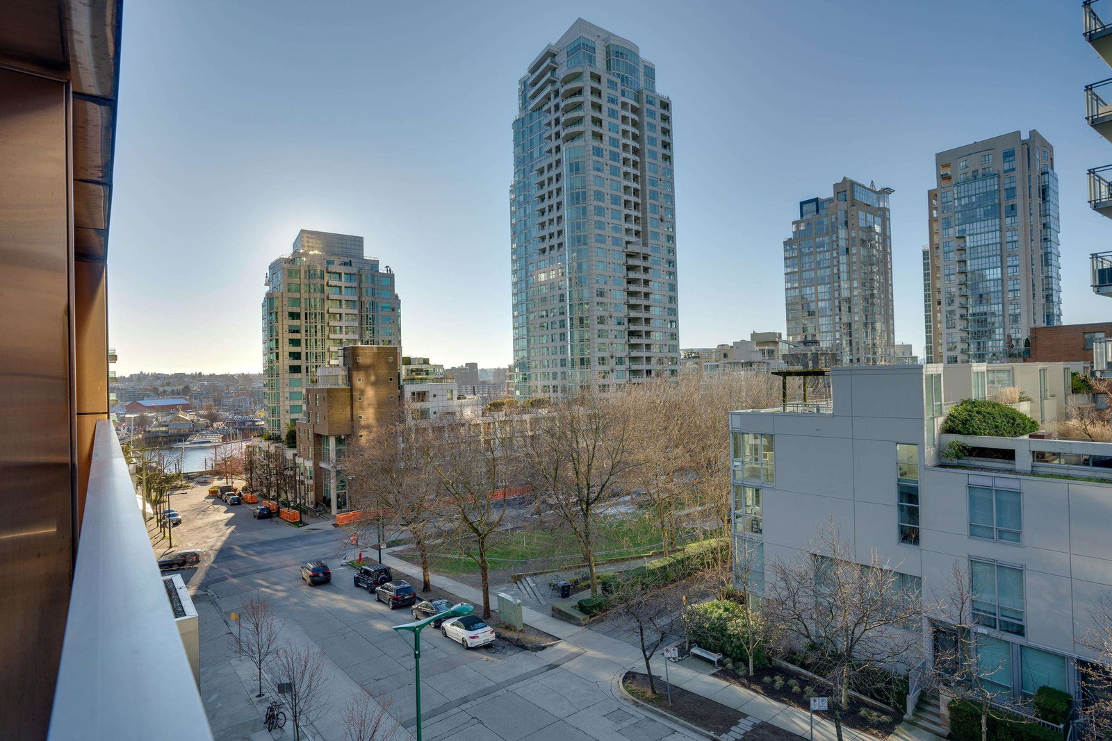 Listing Image 10