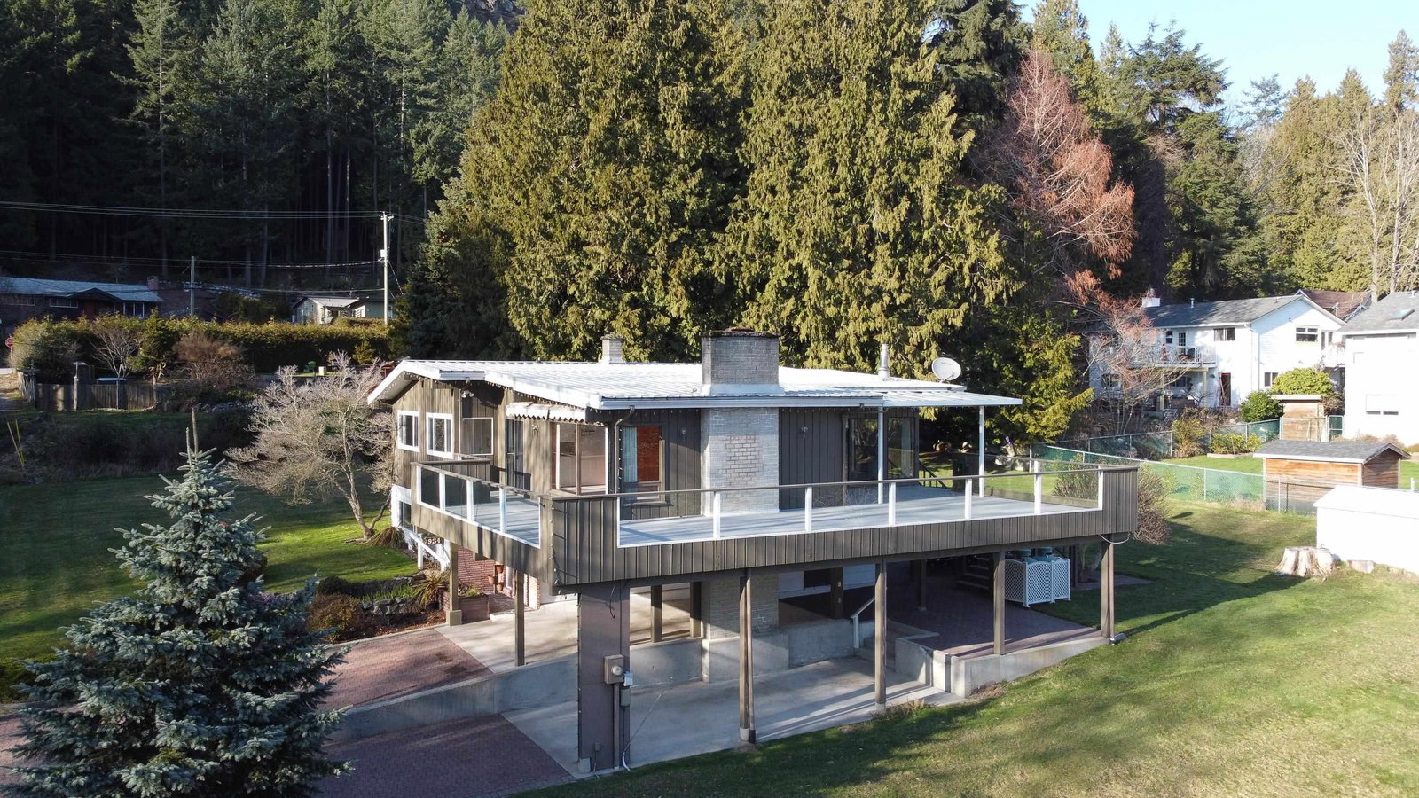 Listing Image 4