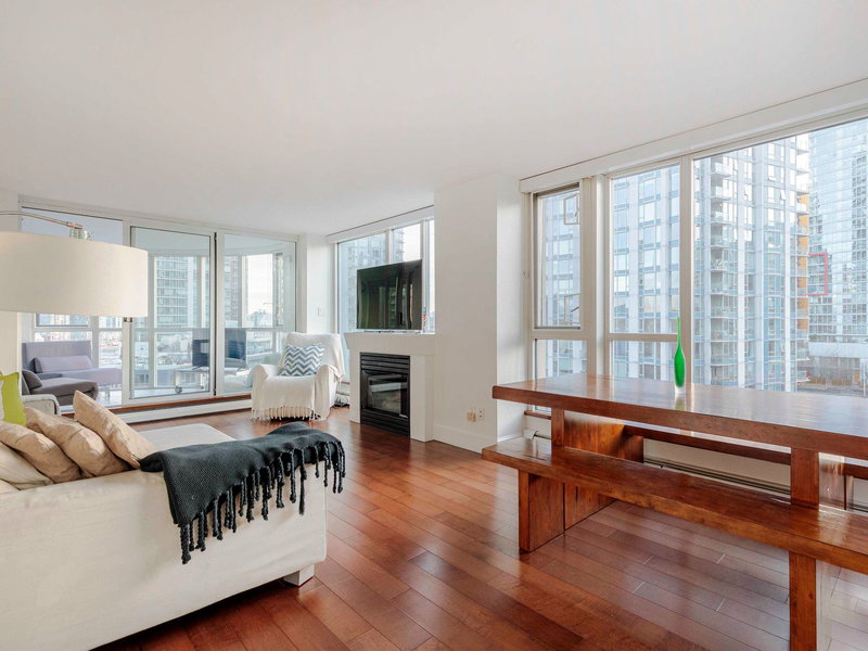 904 - 183 Keefer Place, Vancouver, V6B 6B9 | Image 2