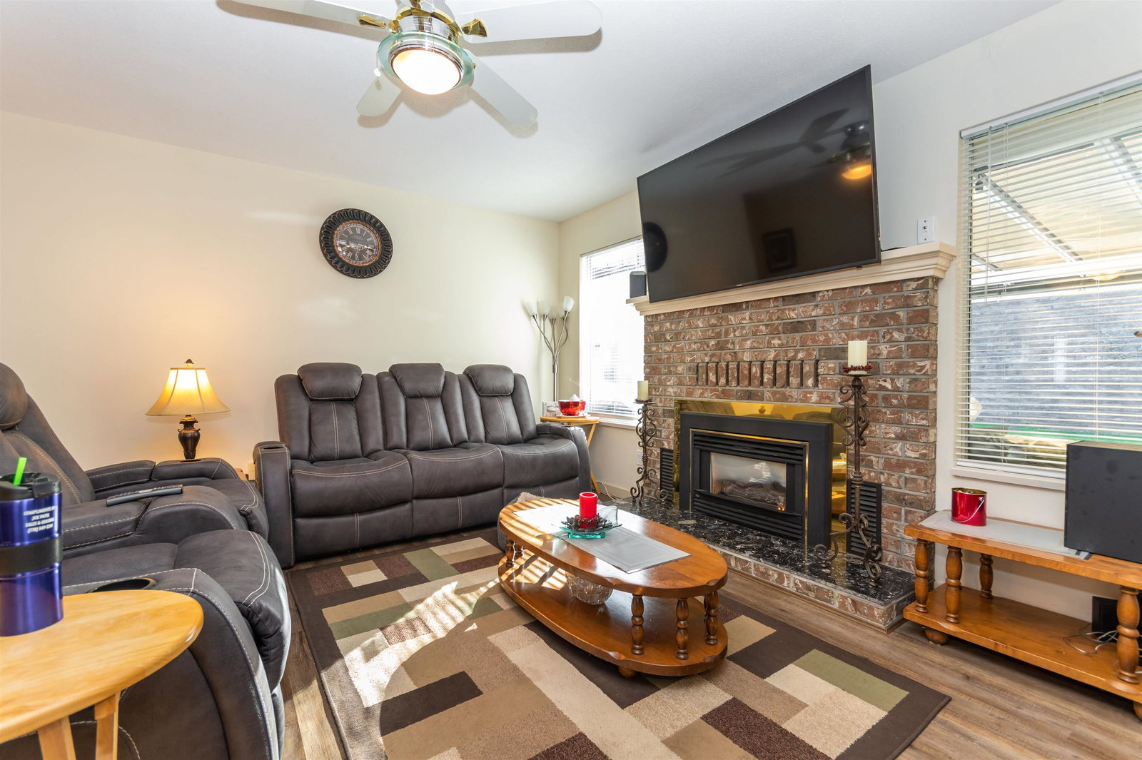 Listing Image 14