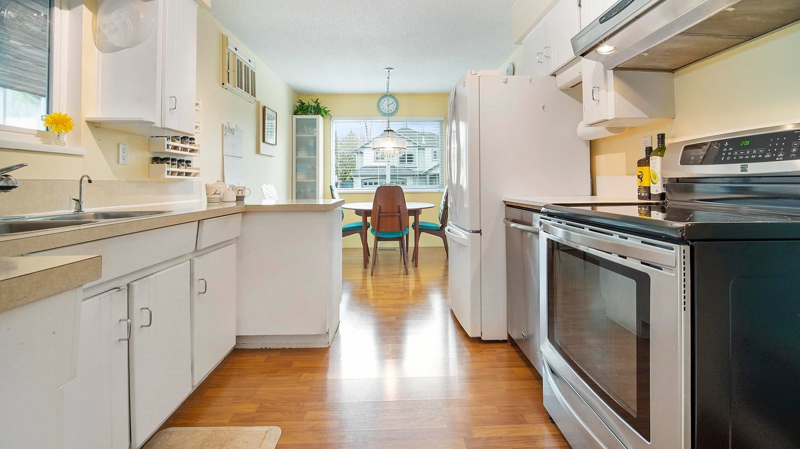 Listing Image 14