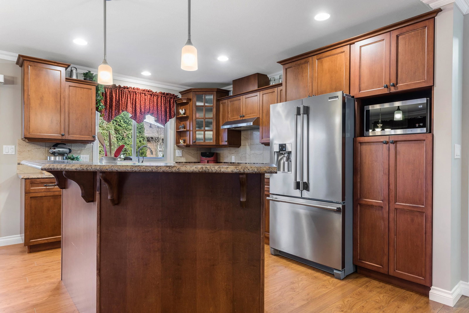 Listing Image 13