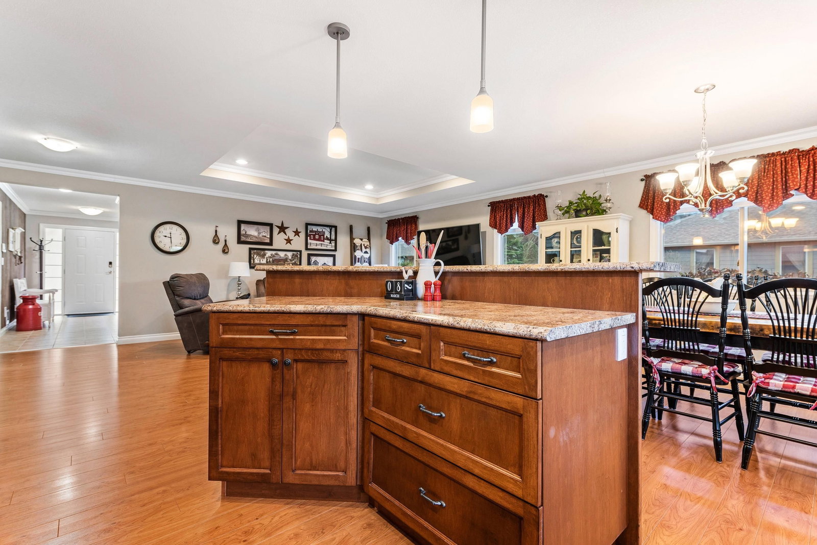 Listing Image 16