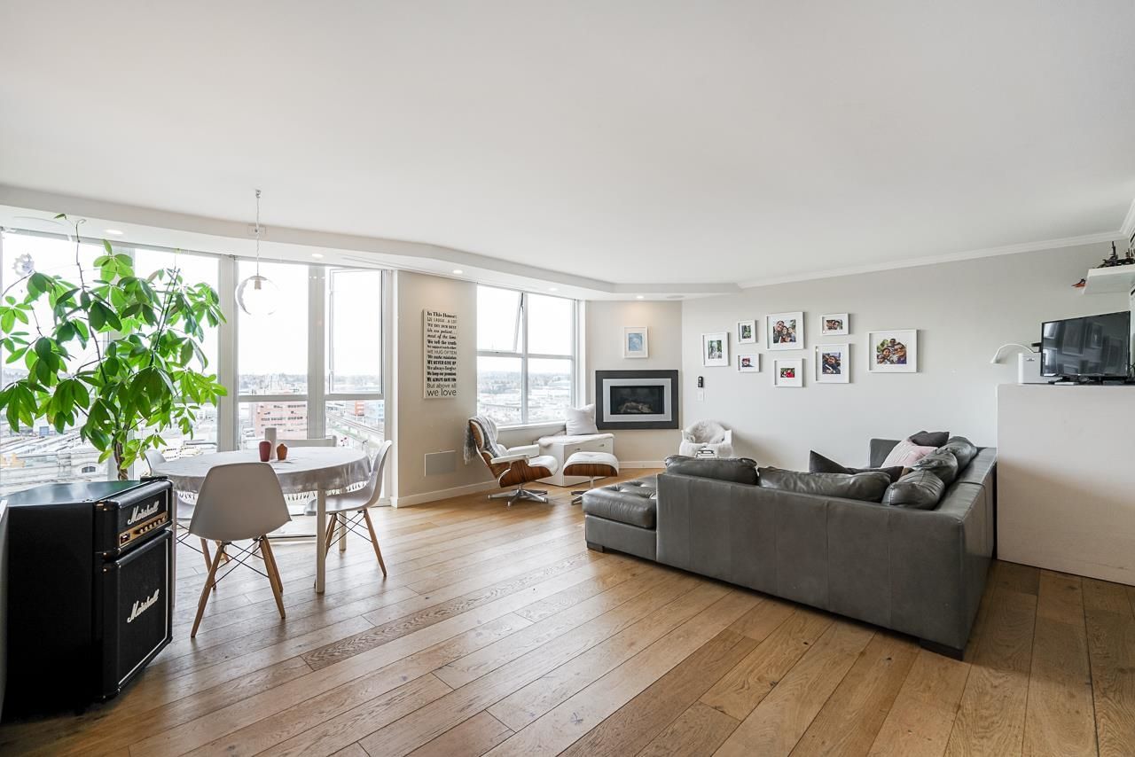 Listing Image 15