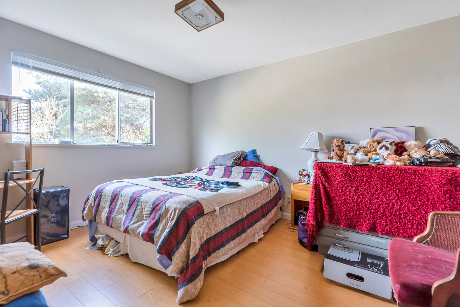 Listing Image 9