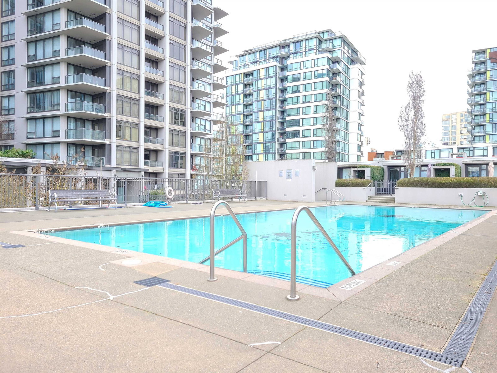 Listing Image 16