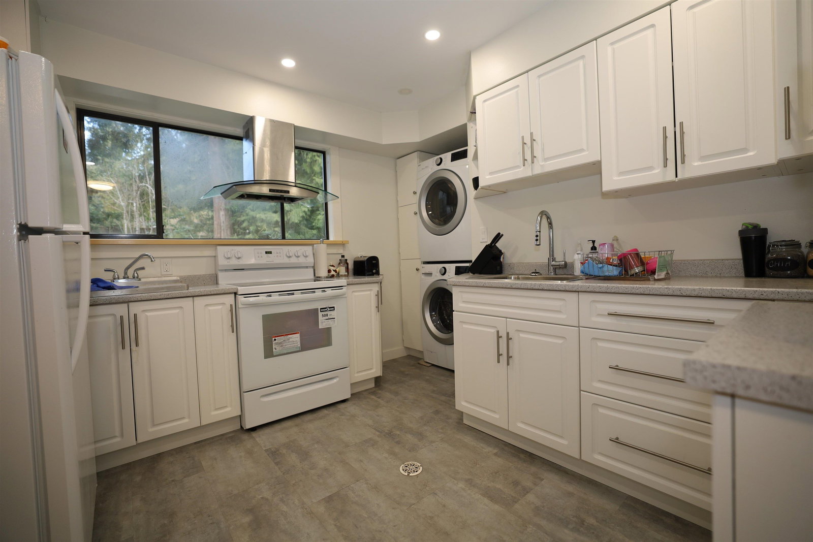 Listing Image 18