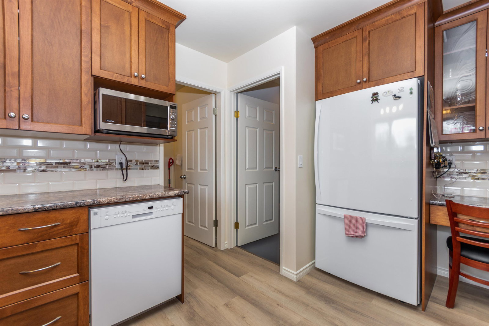 Listing Image 18