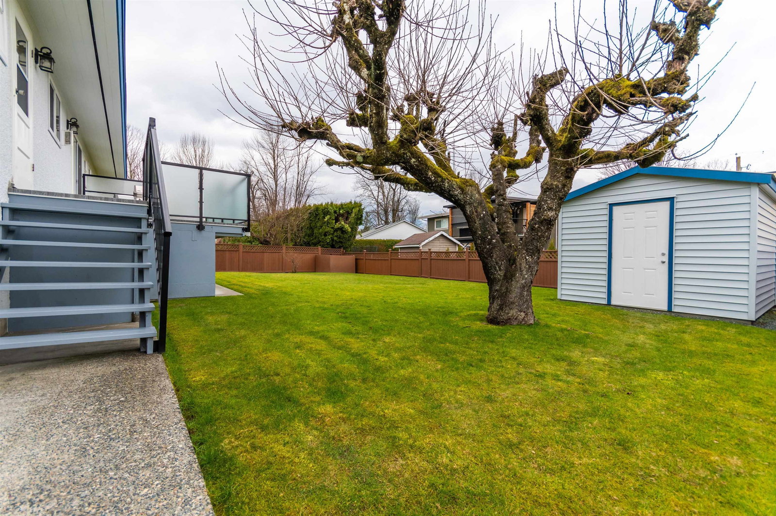 Listing Image 9