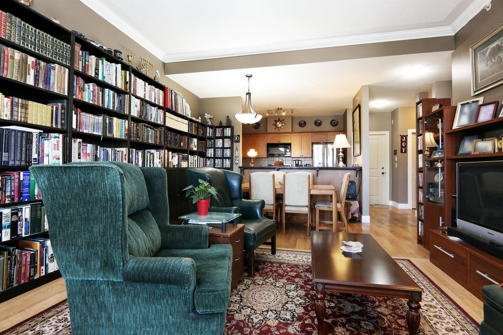 Listing Image 5