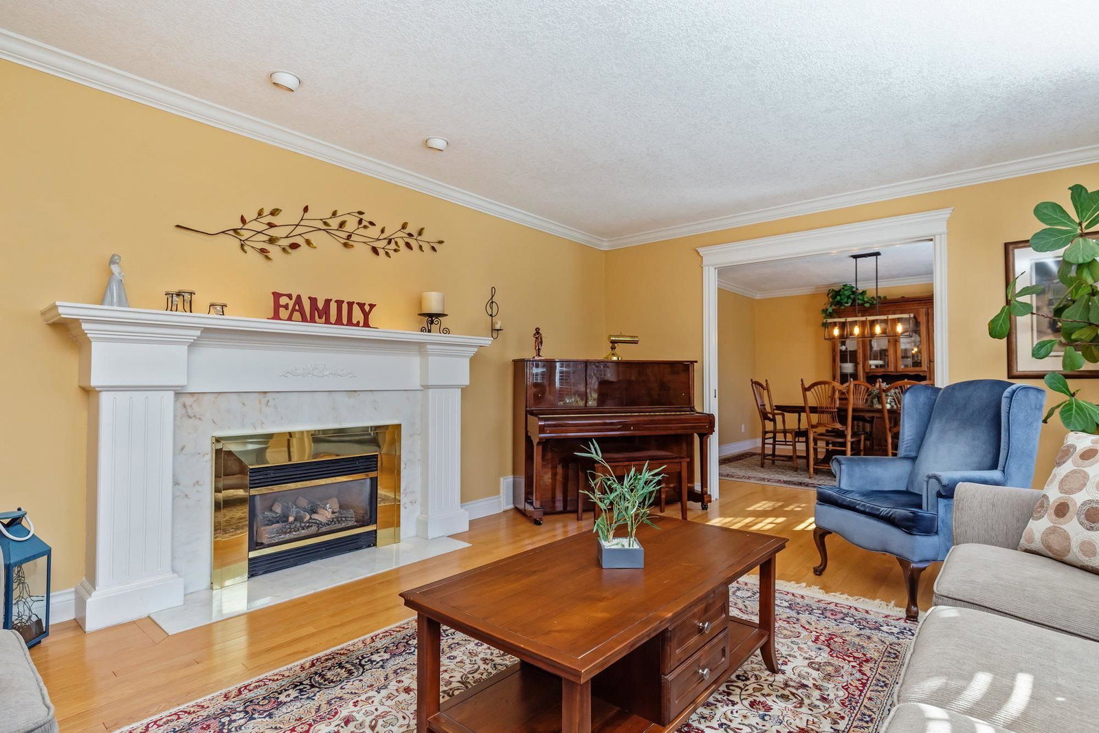 Listing Image 9