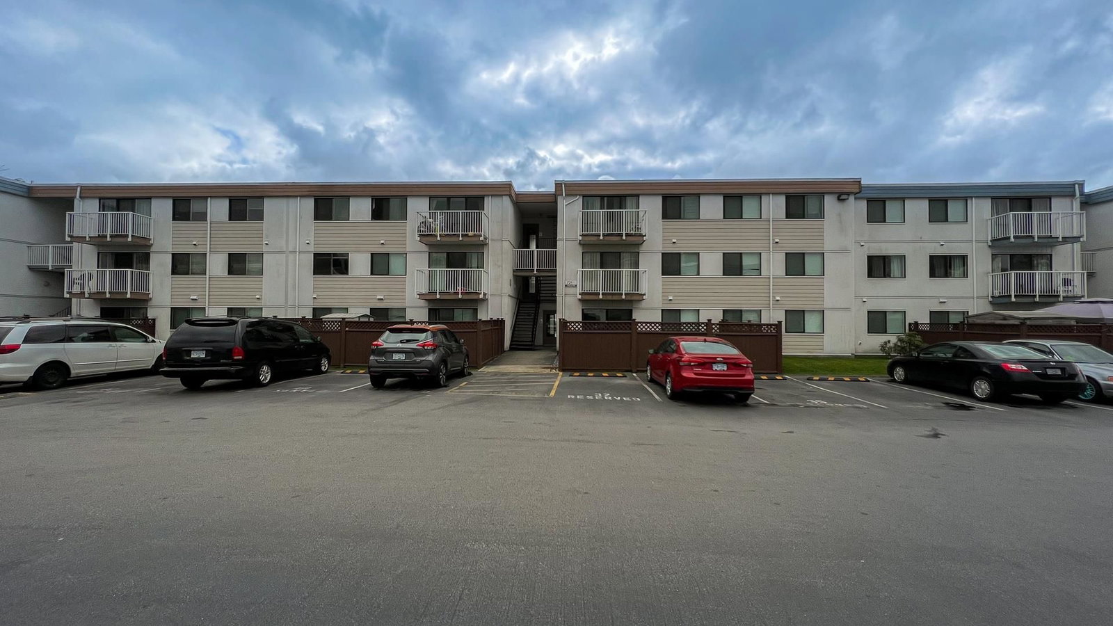 Listing Image 25