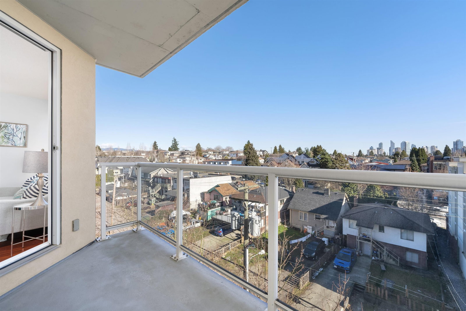 Listing Image 14