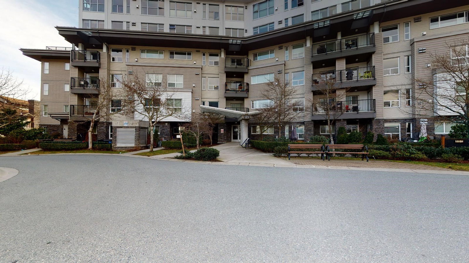 Listing Image 18