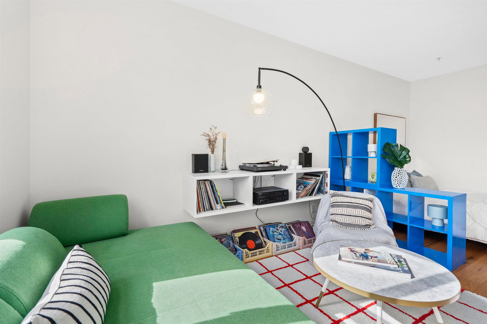 Listing Image 12