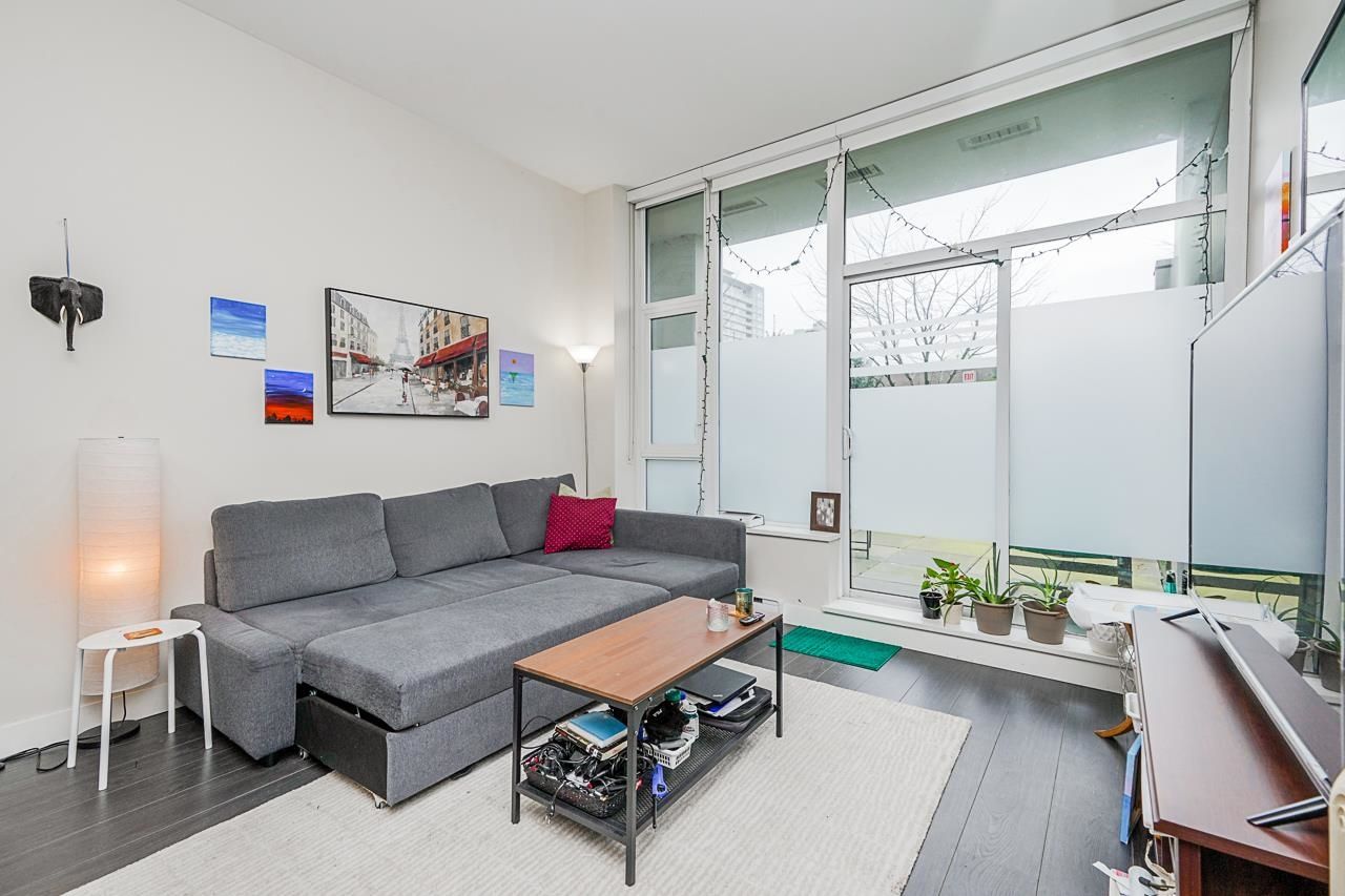 Listing Image 11