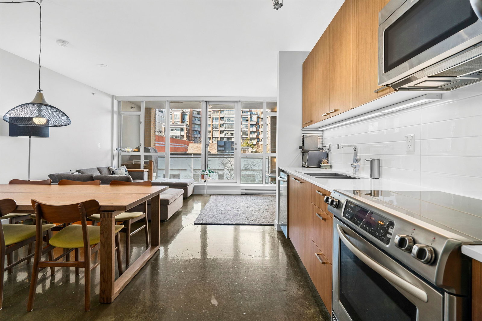 Listing Image 9