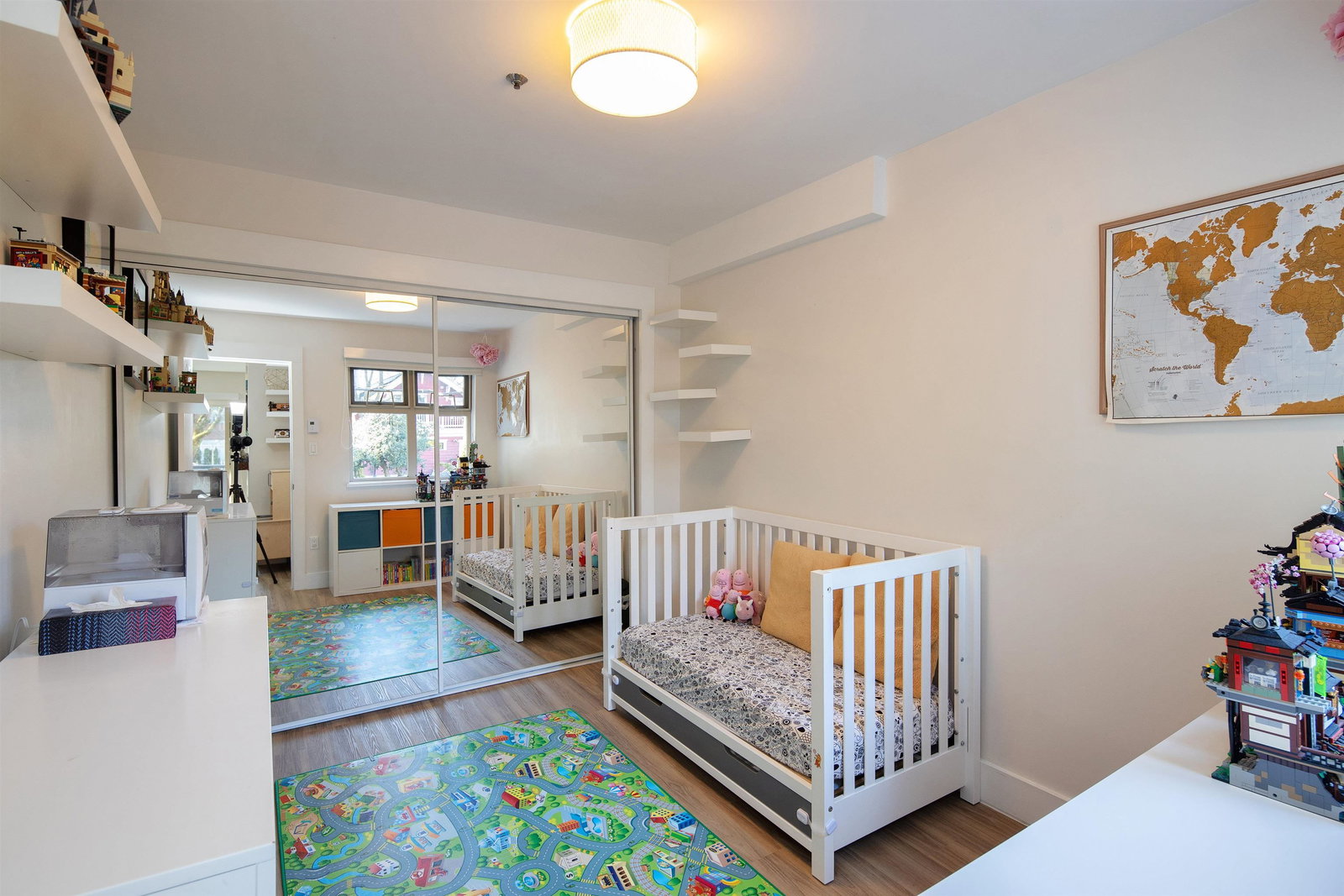 Listing Image 19