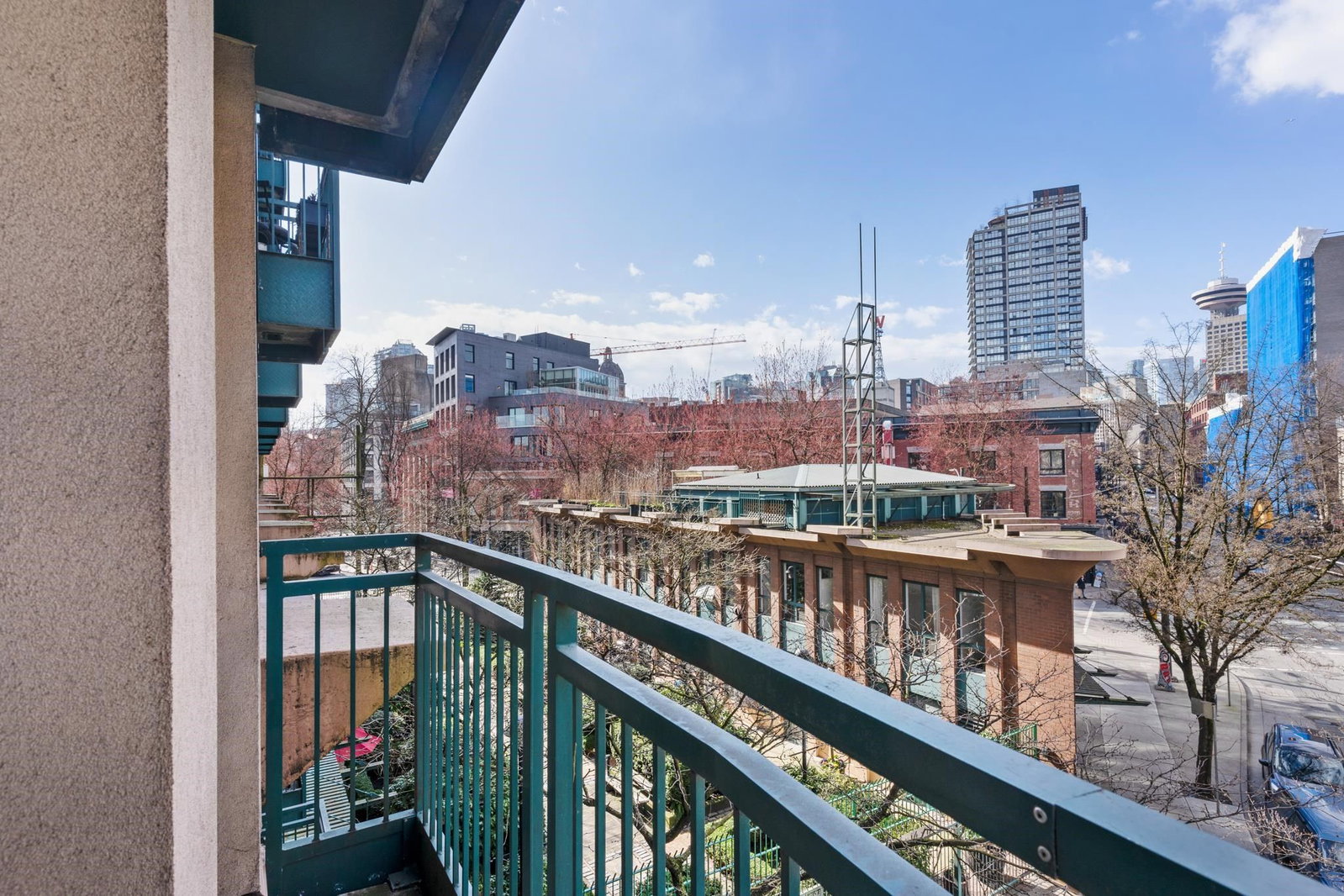 Listing Image 9