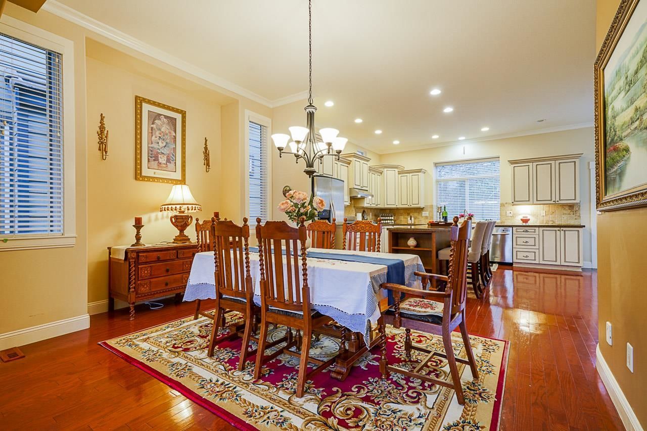 Listing Image 9