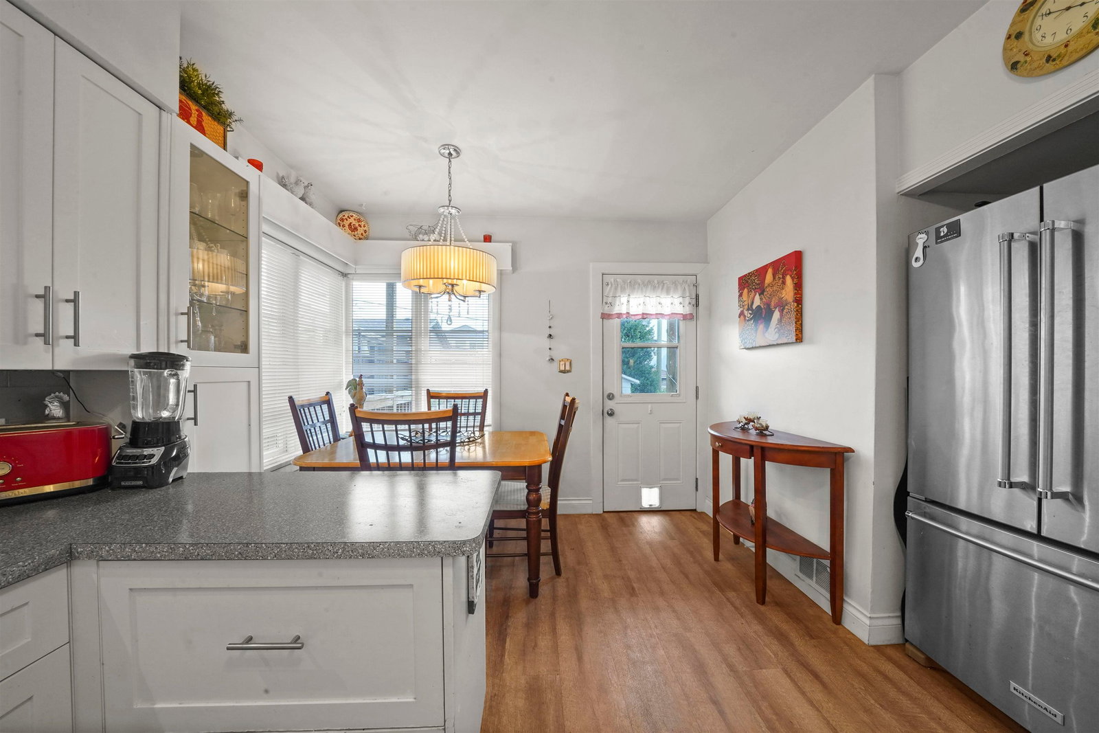 Listing Image 14