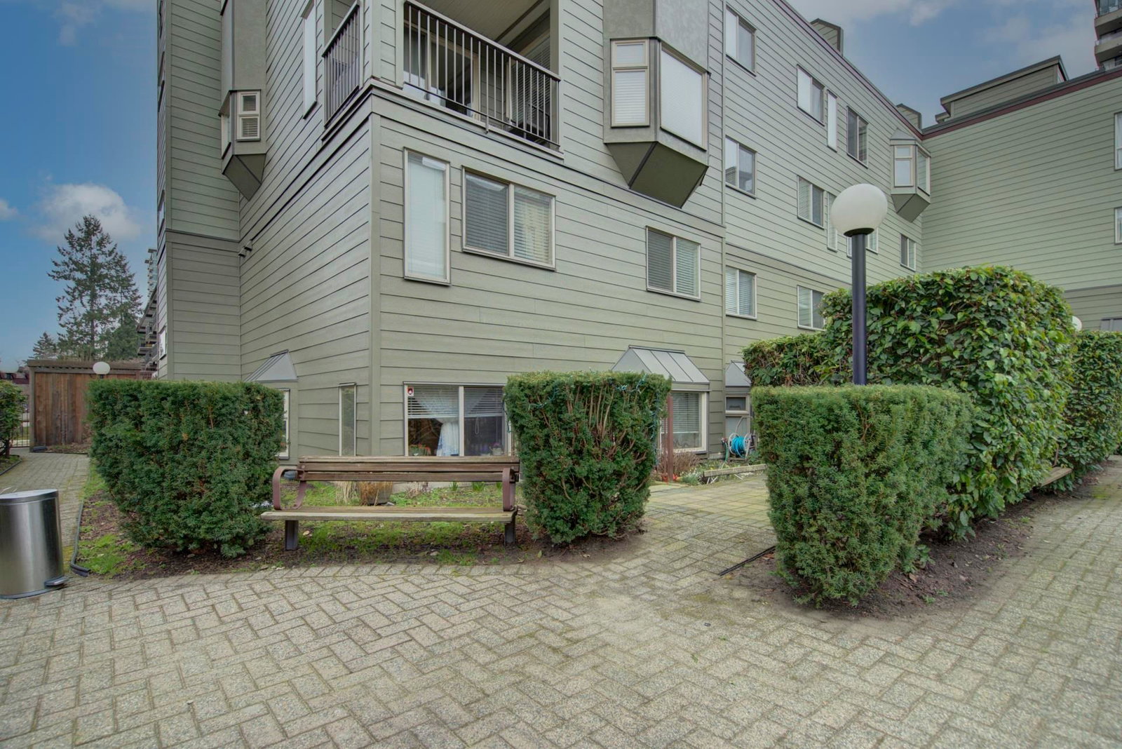 Listing Image 19