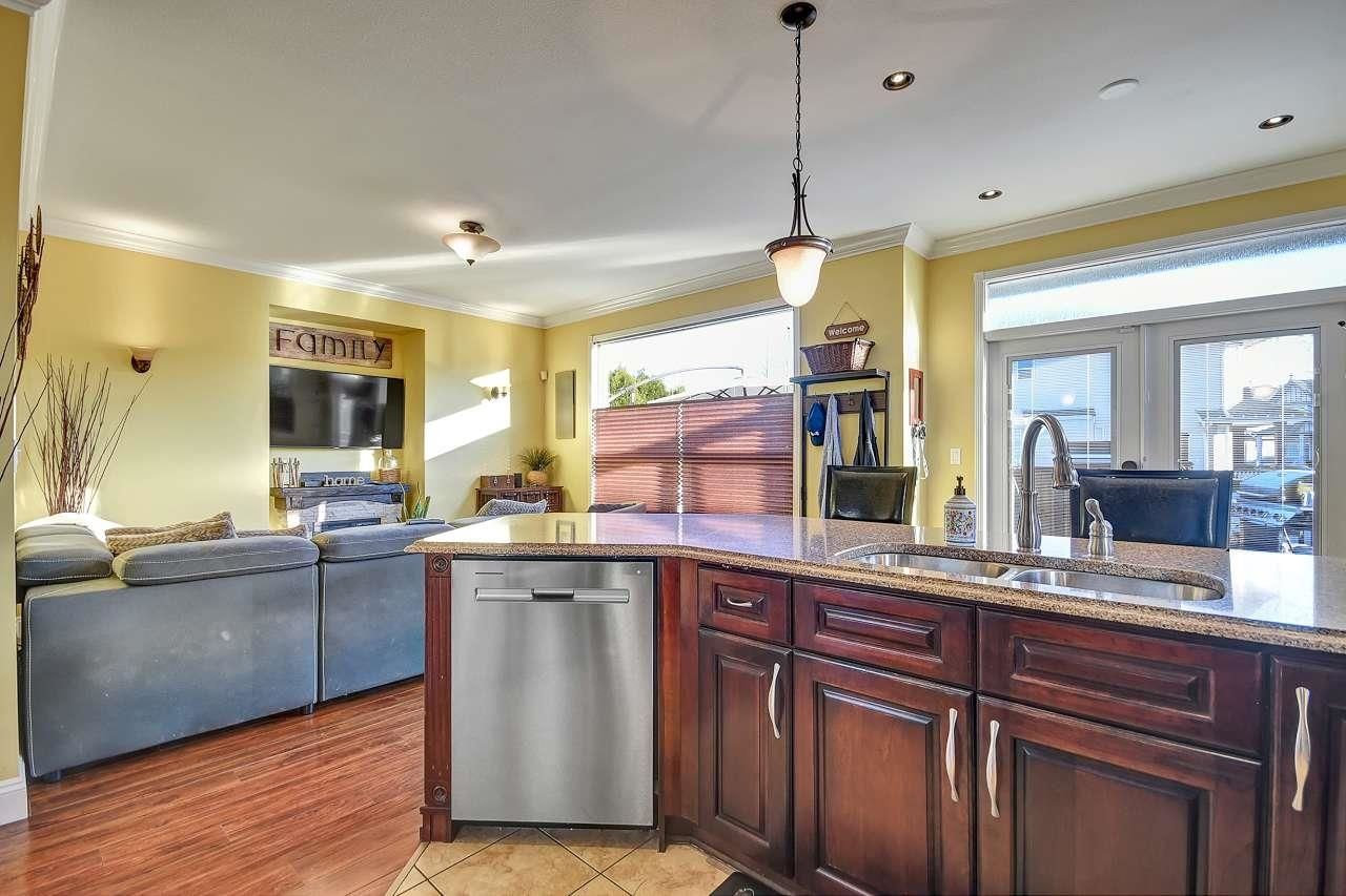 Listing Image 14