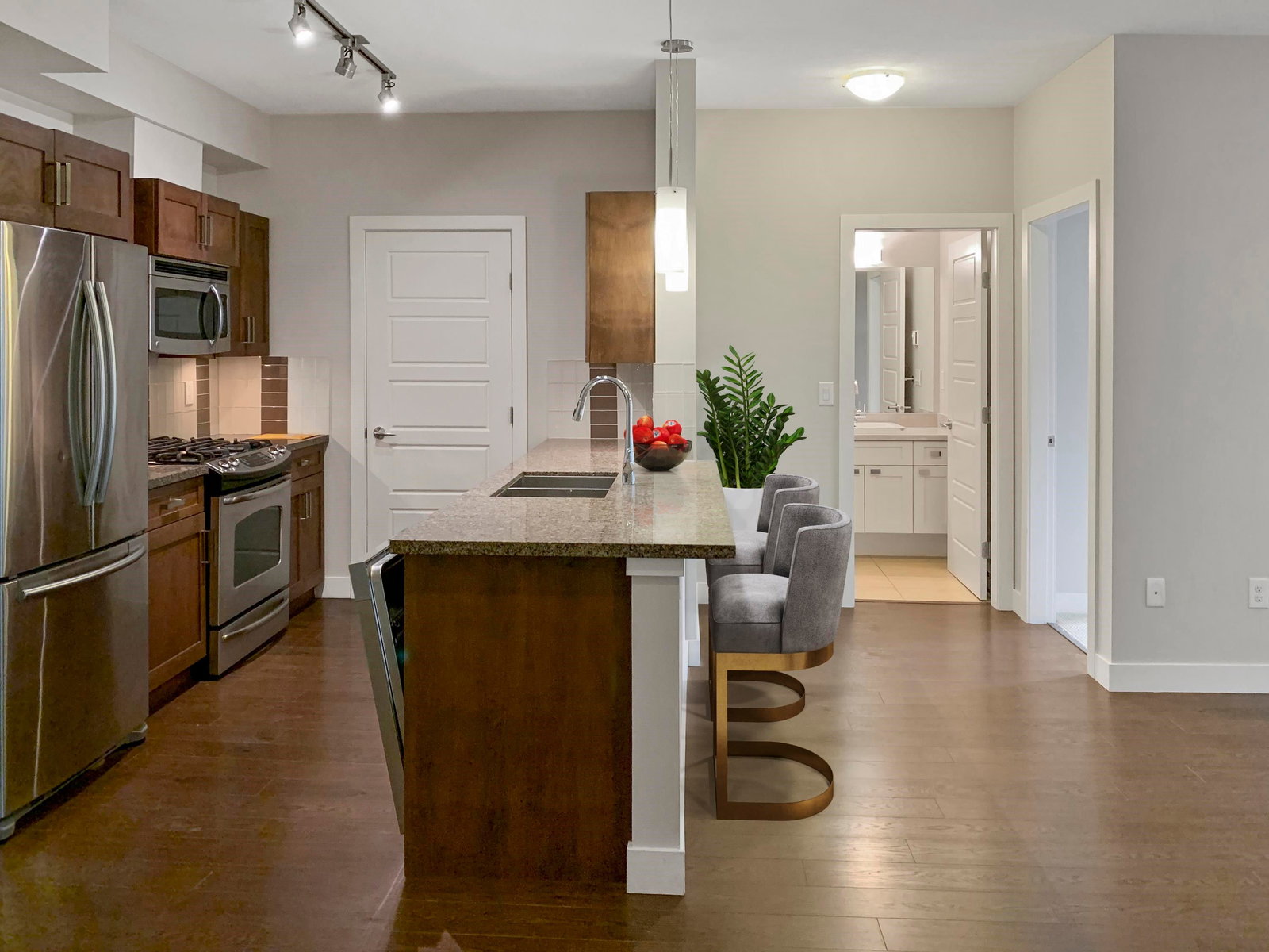 Listing Image 21