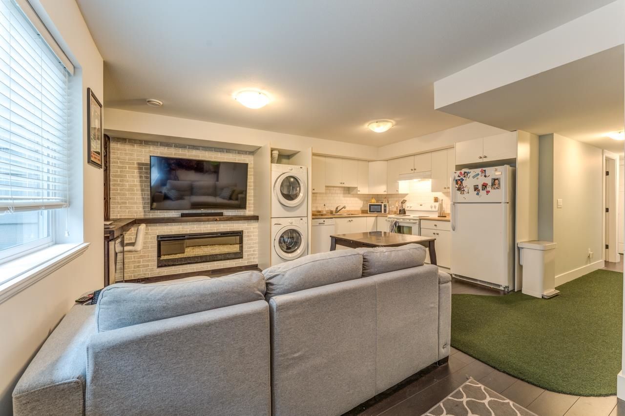 Listing Image 19