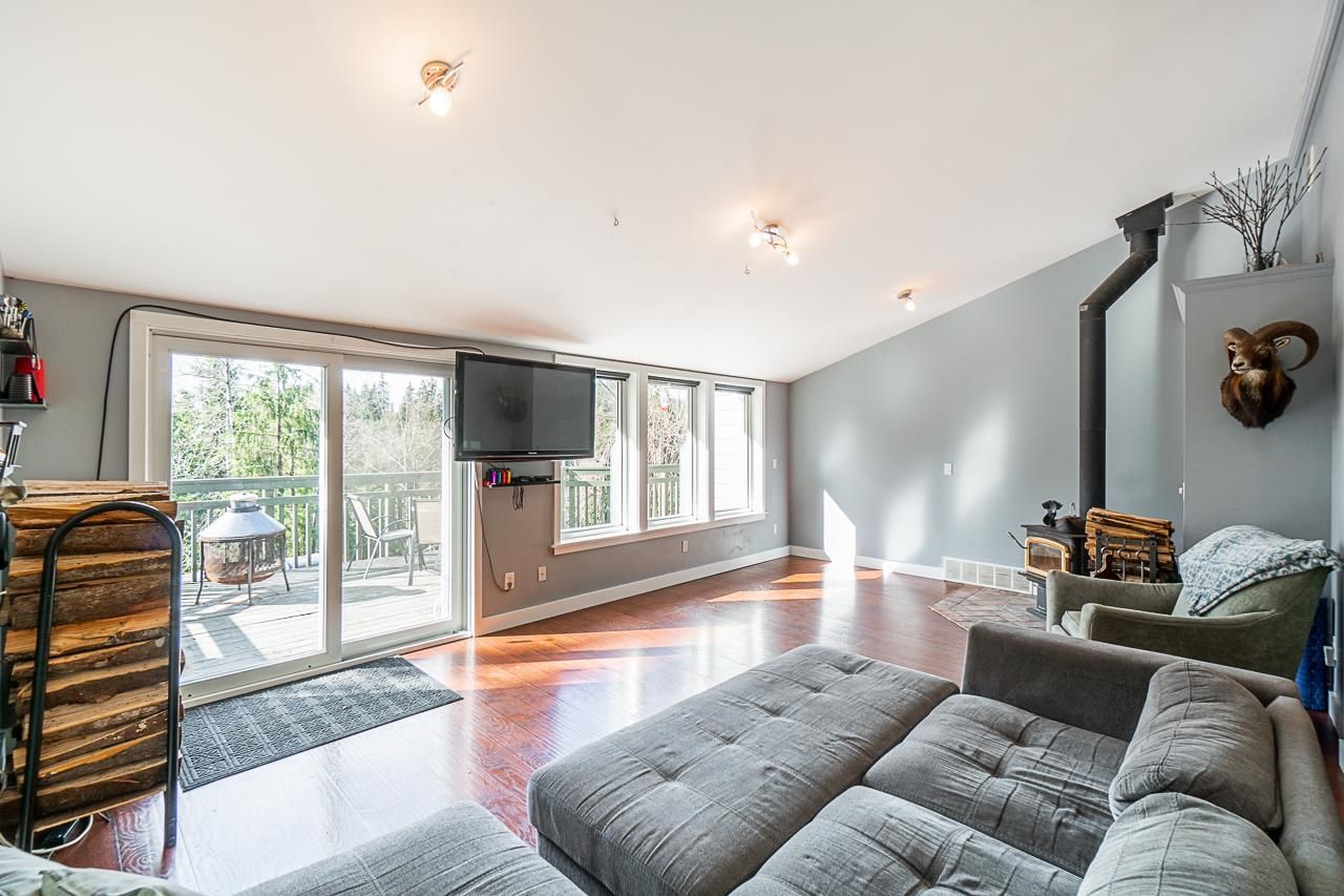 Listing Image 11